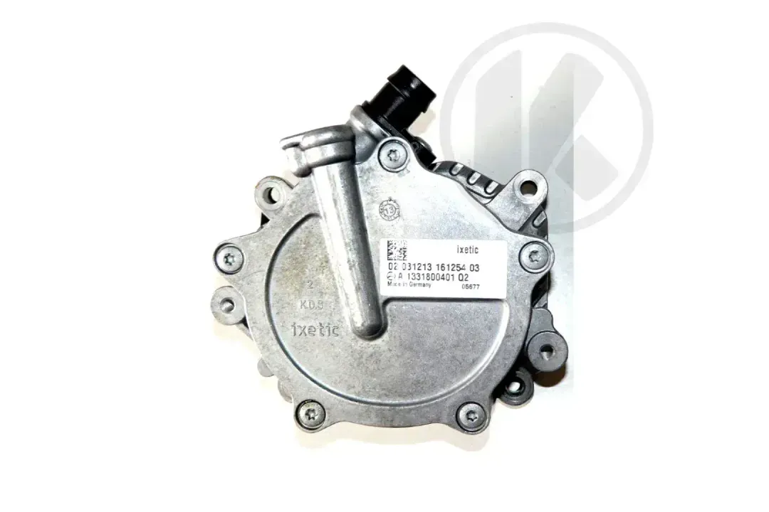 VACUUM PUMP